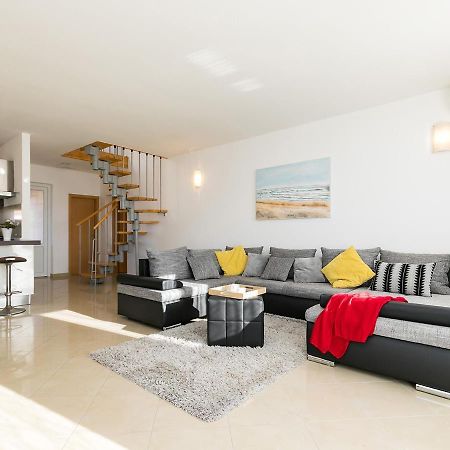 Holiday Appartment Tessa 波雷奇 外观 照片