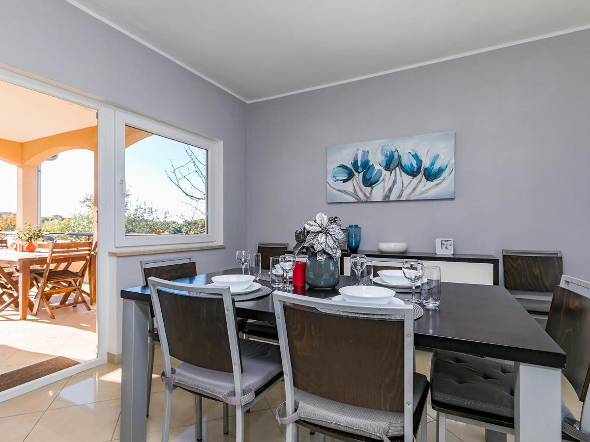 Holiday Appartment Tessa 波雷奇 外观 照片